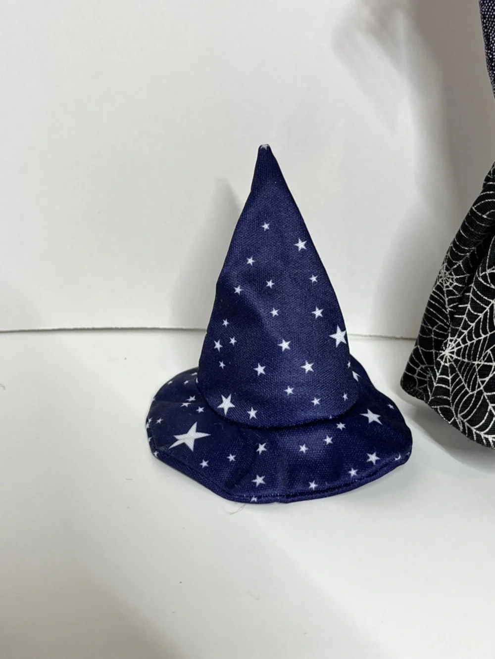 Barbie Trick Or Chic 2008 Halloween Holiday Barbie Doll Witch Black & Orange Toy - Picture 12 of 12